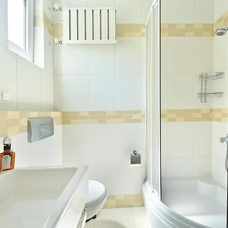 Lovely Bright Triplex 5bd35bath Gem Views 178 아파트 이스탄불