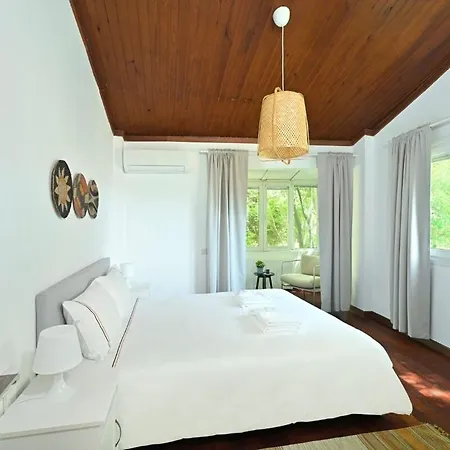 Lovely Bright Triplex 5bd35bath Gem Views 178 *
