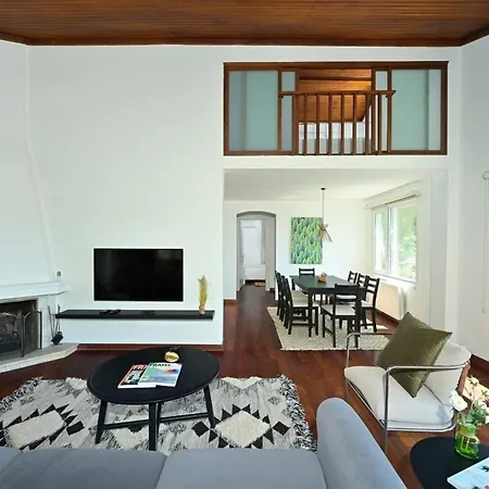 Lovely Bright Triplex 5bd35bath Gem Views 178 شقة